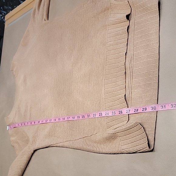 Old Navy Size M Camel Colored Knit Tunic Sweater, High Low Hem, Split Side Seams - Picture 9 of 12